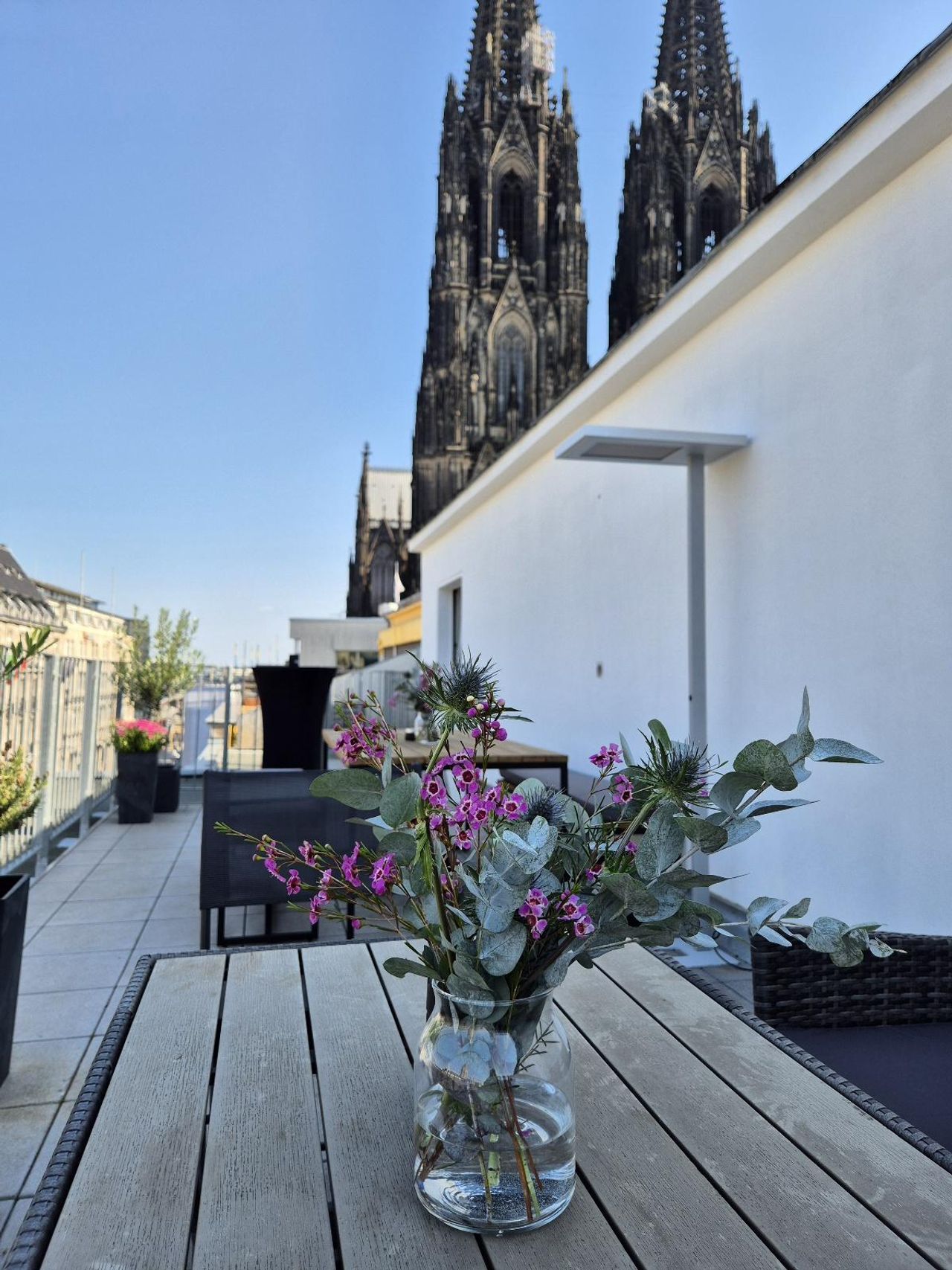 Keulen  Vergaderzalen Moderner Konferenzraum (38,6 qm) für bis zu 14 Personen image 1