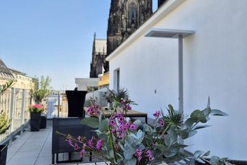 Cologne Meeting room Moderner Konferenzraum (38,6 qm) für bis zu 14 Personen image 1