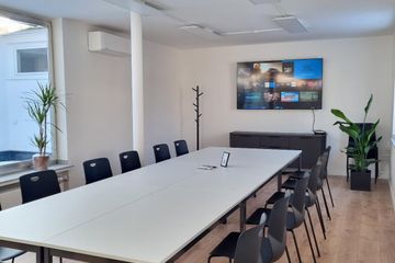 Cologne Meeting room Moderner Konferenzraum (38,6 qm) für bis zu 14 Personen image 4