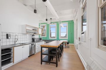 San Francisco Mobile Working Meeting rooms SF Meeting Room B image 4