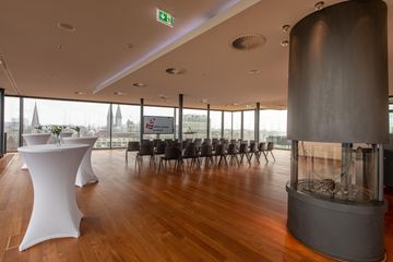 Bremen  Business Center Fly Deck image 2