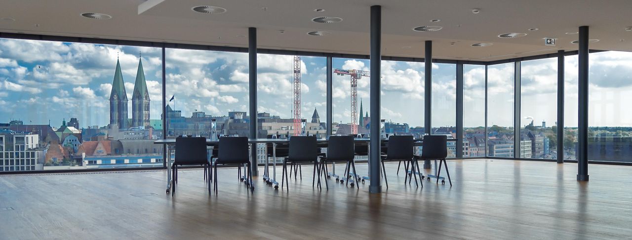 Bremen  Business Center Fly Deck image 3