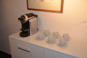 Rest der Welt training rooms Meetingraum Der Raum der Wünsche image 13