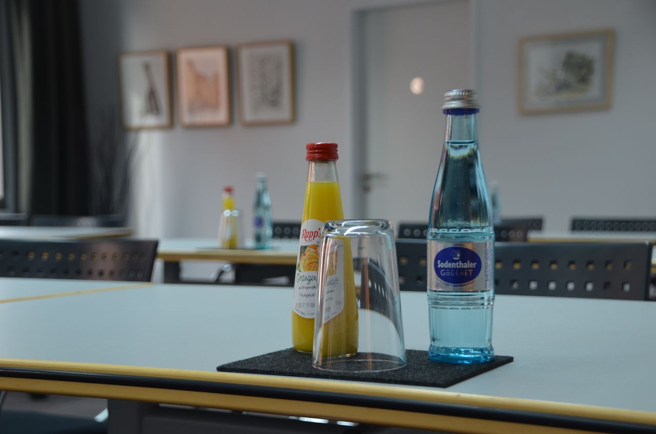 Rest der Welt training rooms Meetingraum Der Raum der Wünsche image 15