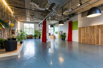 Paris seminar rooms Unusual venue Large energetic Space image 1