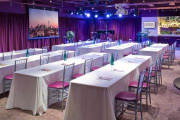 NYC seminar rooms Meeting room The Green Room 42 image 0