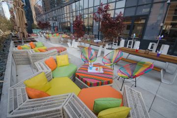 NYC corporate event spaces Rooftop Social Drink & Food image 3