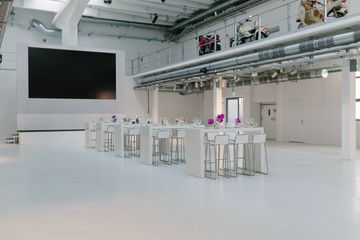 München corporate event spaces Außergewöhnlich BMW Group Classic - Flugmotorenhalle image 2