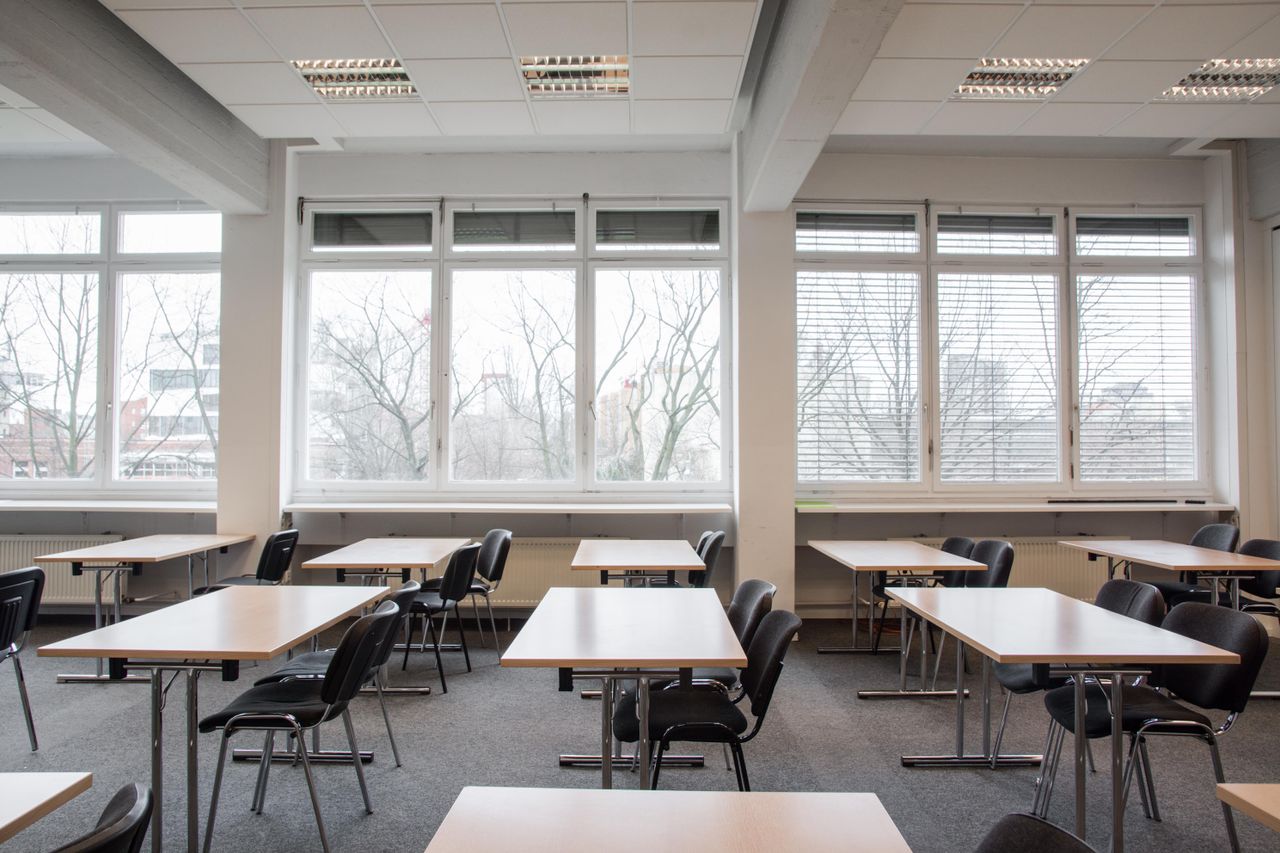 Berlin seminar rooms Classroom meeting and workshop space - Gregor image 18
