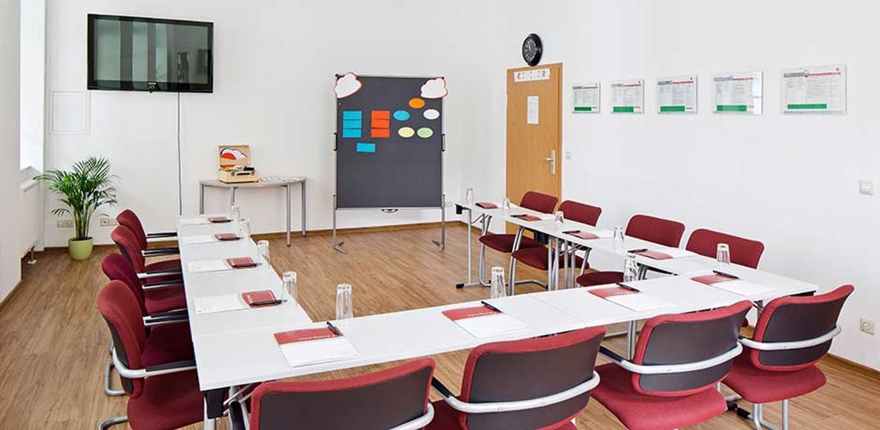 Leipzig seminar rooms Meetingraum Klassiker image 4