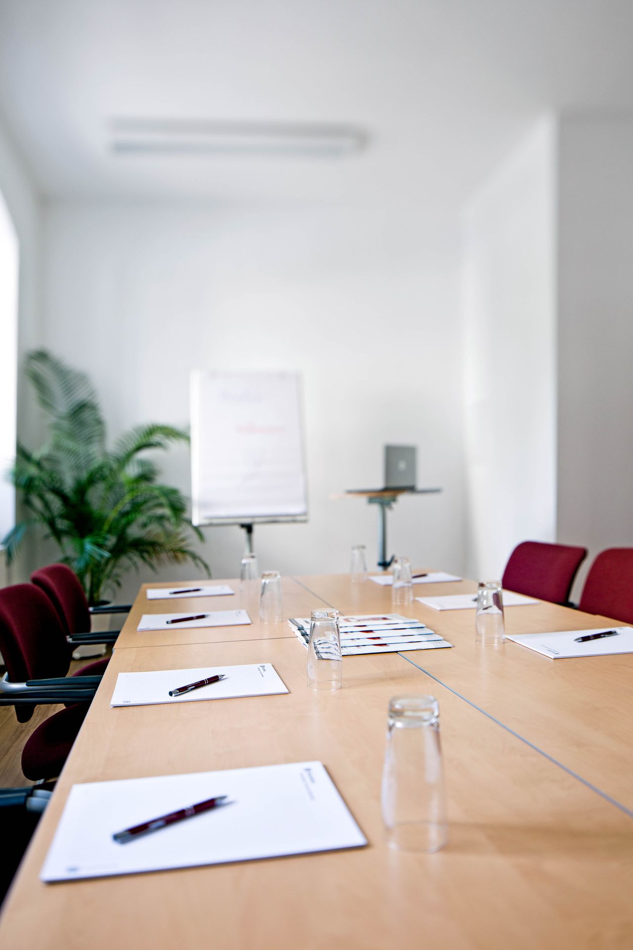 Leipzig seminar rooms Meetingraum Kompakter image 4