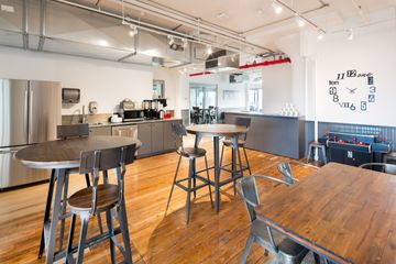 NYC conference rooms Coworking Space Grey Room 651 image 3