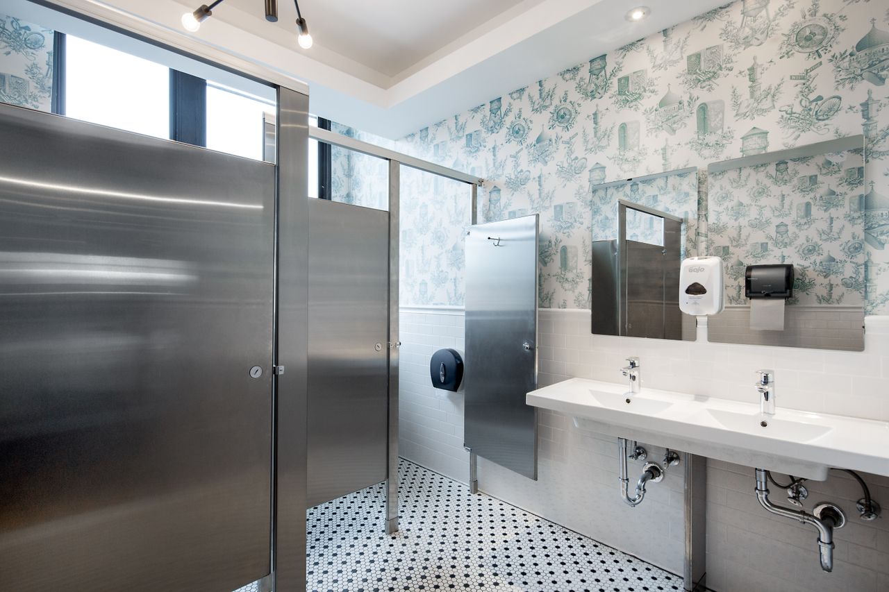 NYC conference rooms Coworking space Grey Room 651 image 6