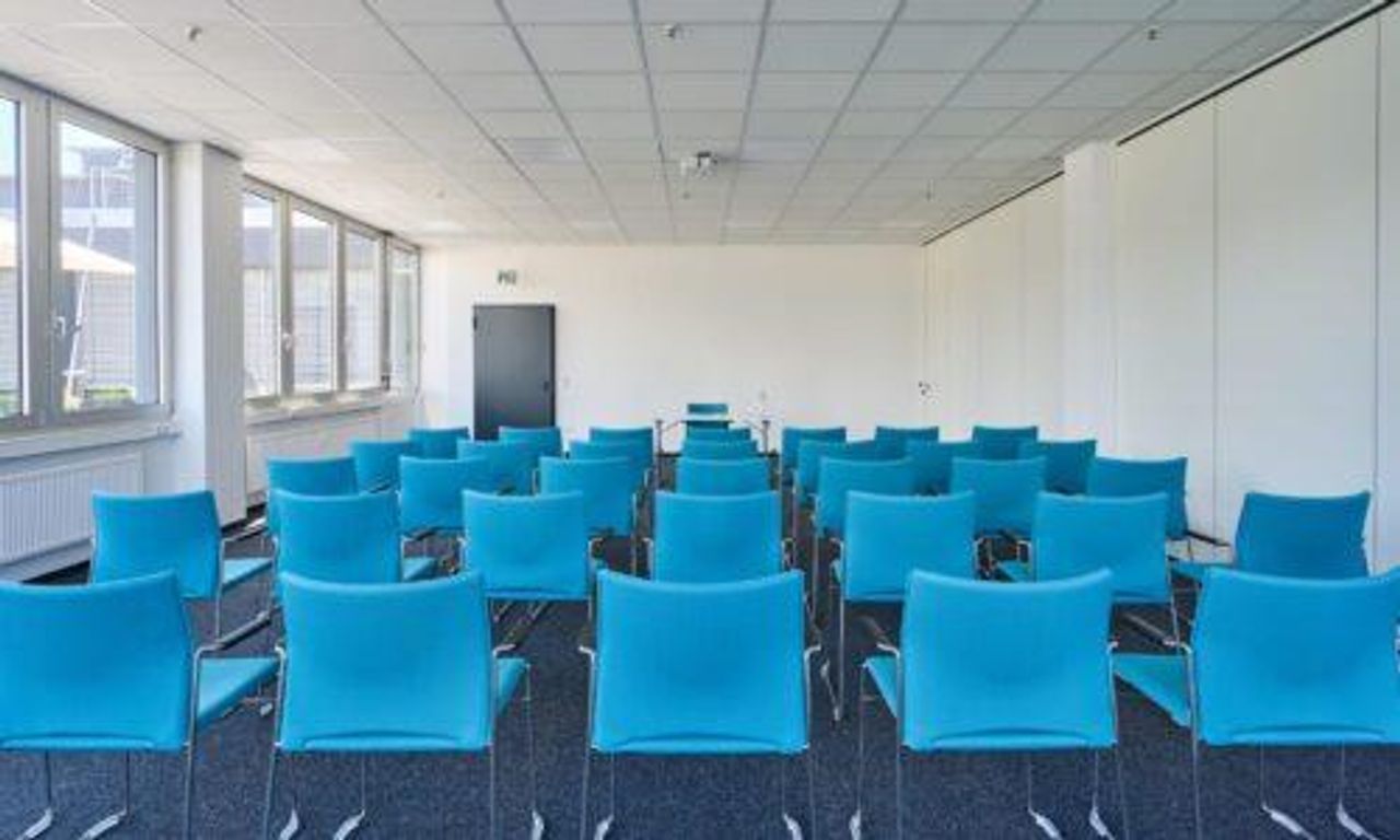 Fellbach Coworking Conference room Apollo XI image 1