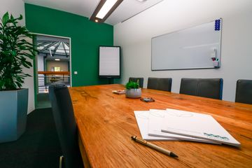 Hanover Kreatives Meeting Business center raumzeit image 1