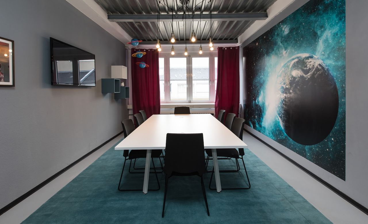 Berlin conference rooms Meetingraum rent24 Berlin Schöneberg - Shoot for the Moon image 0