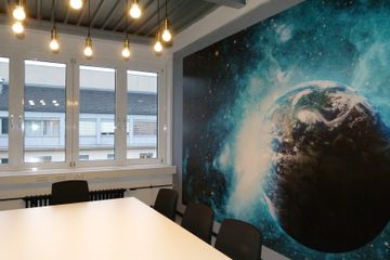 Berlin conference rooms Meetingraum rent24 Berlin Schöneberg - Shoot for the Moon image 1