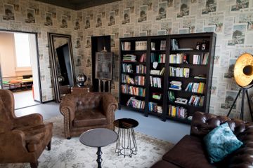 Berlin conference rooms Meetingraum rent24 Berlin Schöneberg - Library image 0