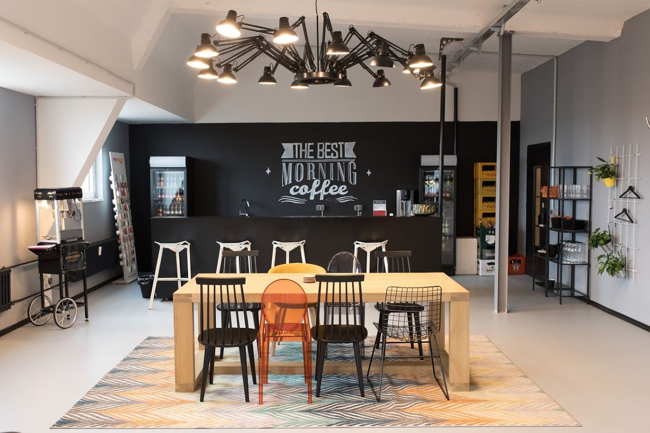 Berlin seminar rooms Coworking Space rent24 Berlin Schöneberg - Coworking Area image 3