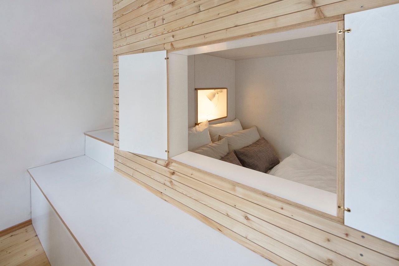 Berlin conference rooms Hof Helle Designer Wohnung image 15