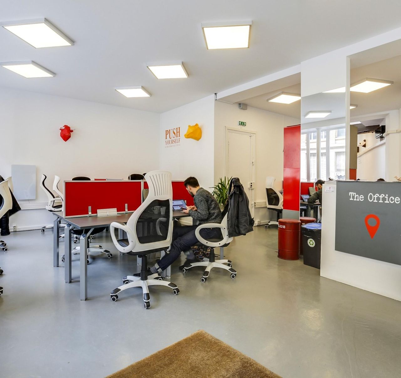 Paris training rooms Coworking Space The Office image 8