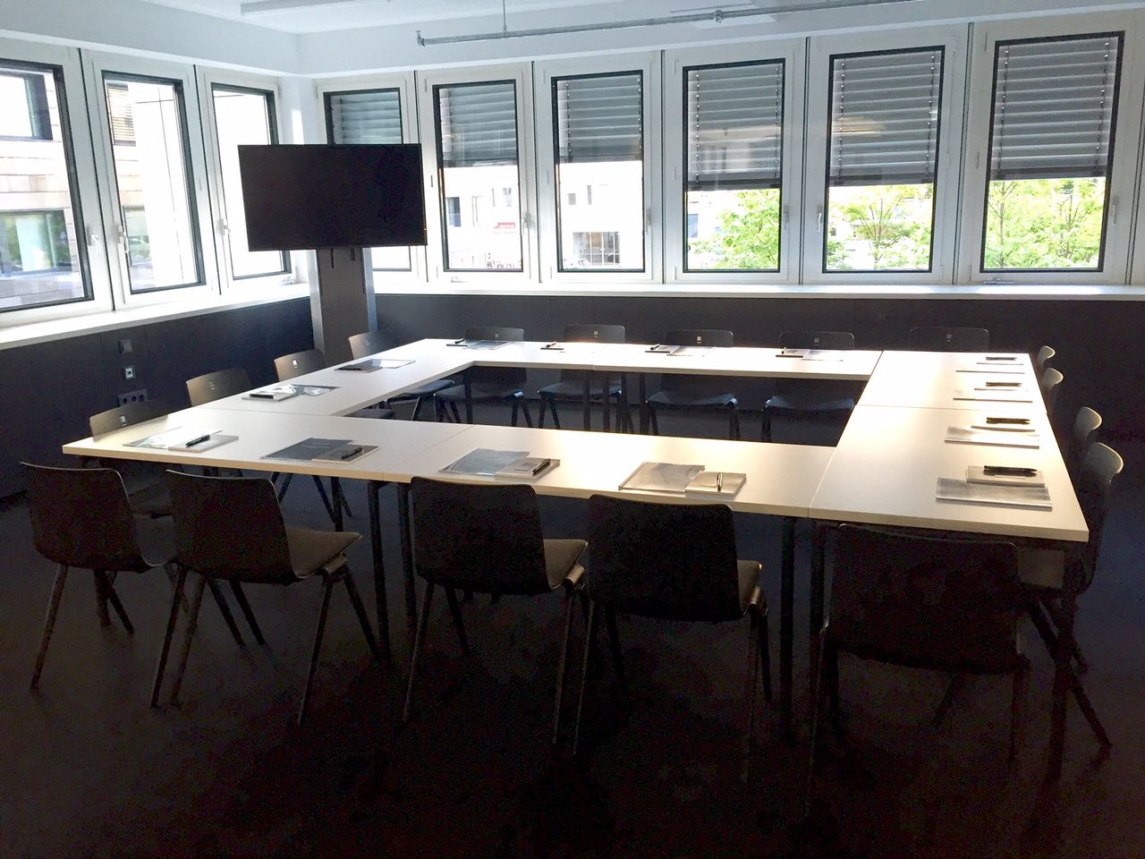 Berlin  Auditorium Rocket Tower Konference image 5