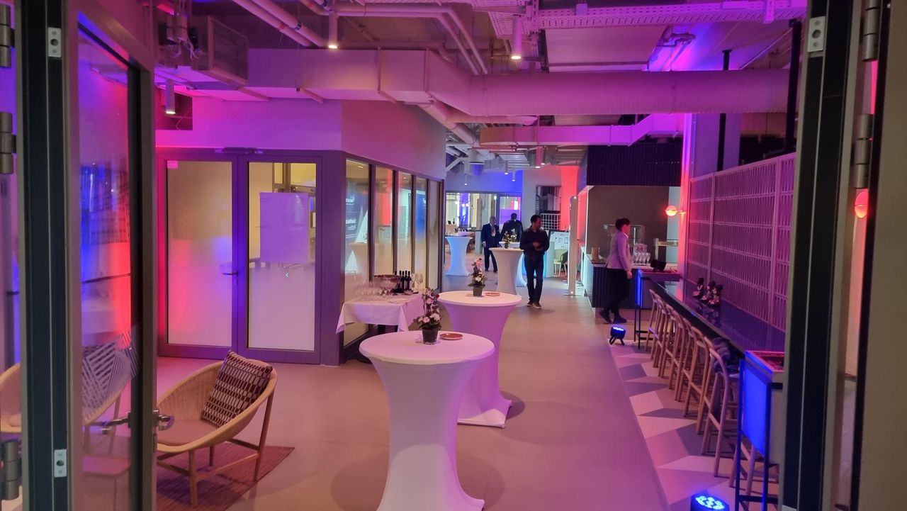 Frankfurt  Corporate event spaces Green Room image 8