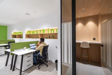 Barcelona Business center Coworking image 3