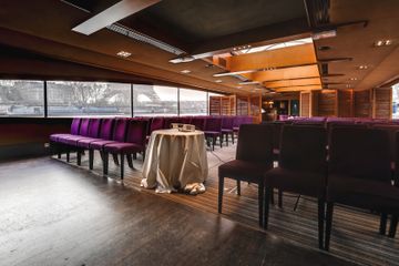 Paris seminar rooms Unusual venue Innovative Boat Space image 1