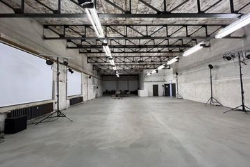 Berlin Außergewöhnliche Locations Teilelager image 0