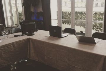 Paris training rooms Private residence Showroom for day events image 13