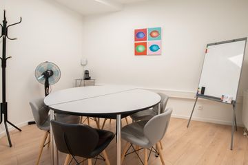 Paris training rooms Coworking Space Meeting Raum CA image 3