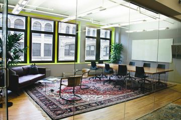 NYC workshop spaces Vergaderruimte Club Room CA image 2