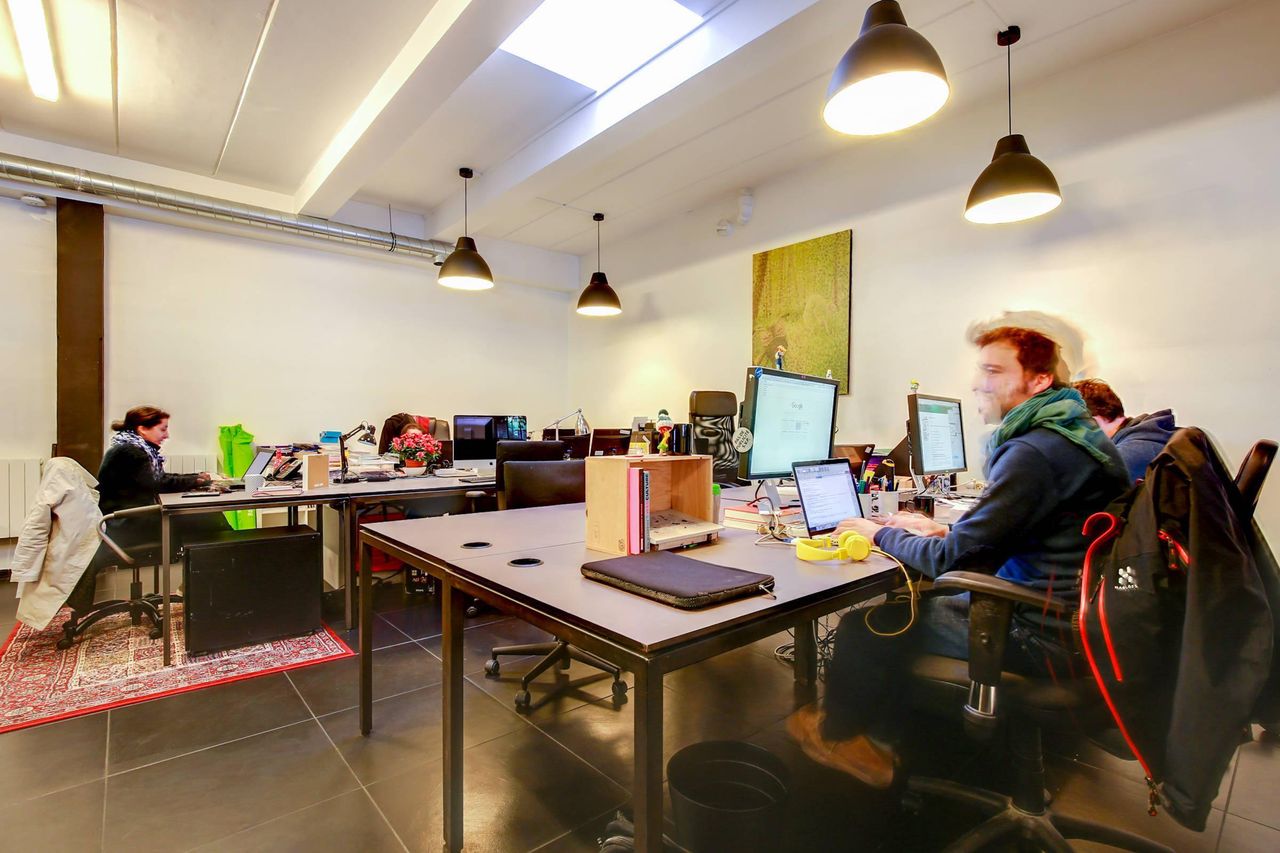 Paris conference rooms Coworking space Deal Room image 5