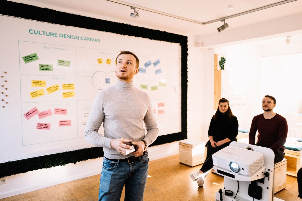 Cologne Kreatives Meeting Meeting room Agiler Kreativ-Raum für Workshops, Teamevents & Meetings image 22