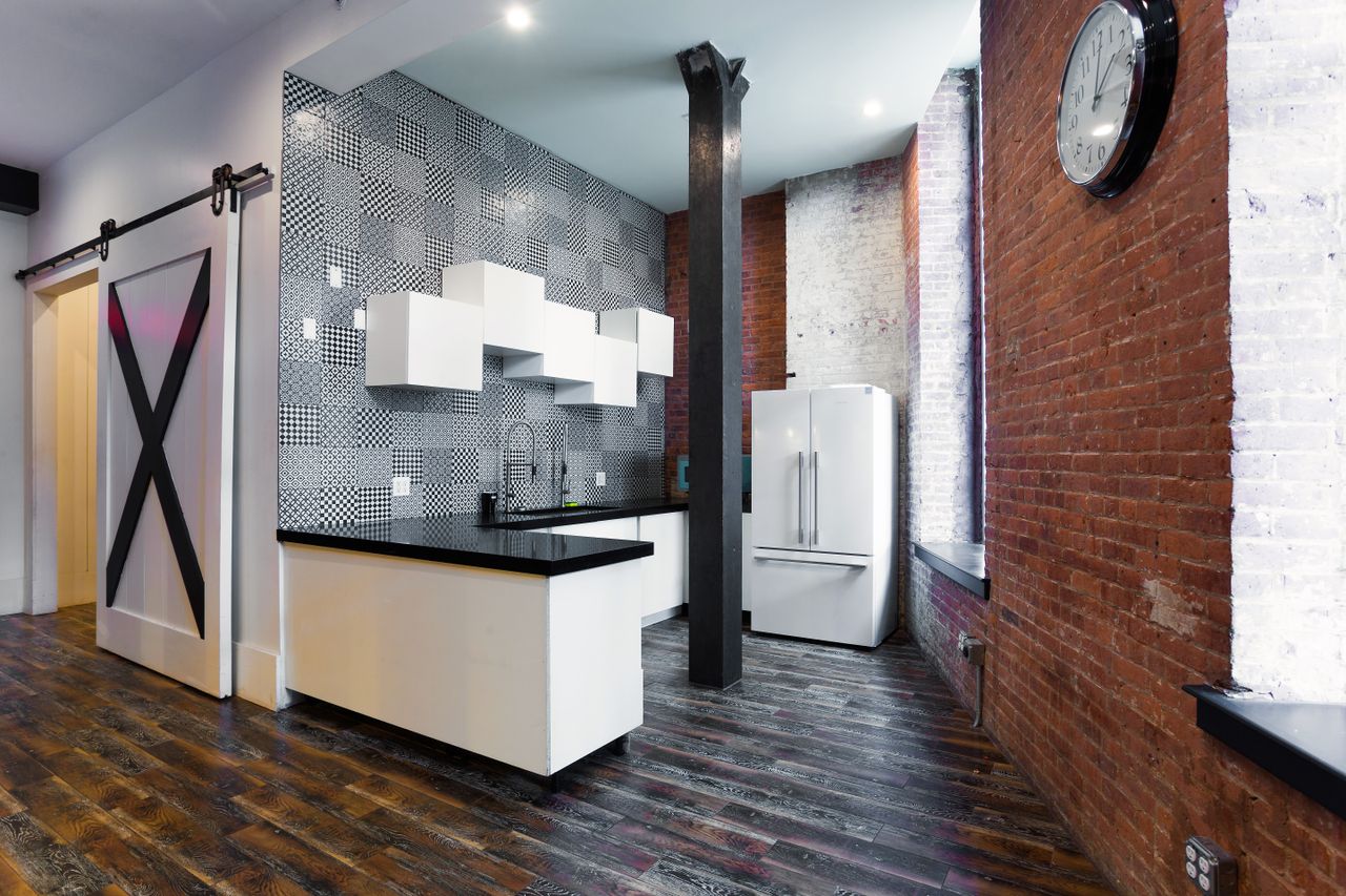 NYC seminar rooms Meeting room Green Desk - Meeting room 2 image 4