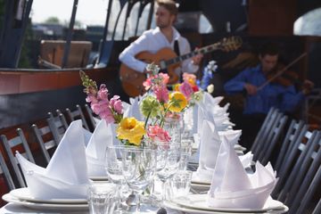 Amsterdam corporate event spaces Boat Amsterdam Boat Events - De Tijd zal het Leeren image 1