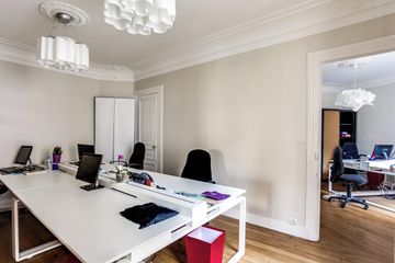 Paris Salles de formation  Coworking space Bureau de prestige Place de l'Etoile image 3