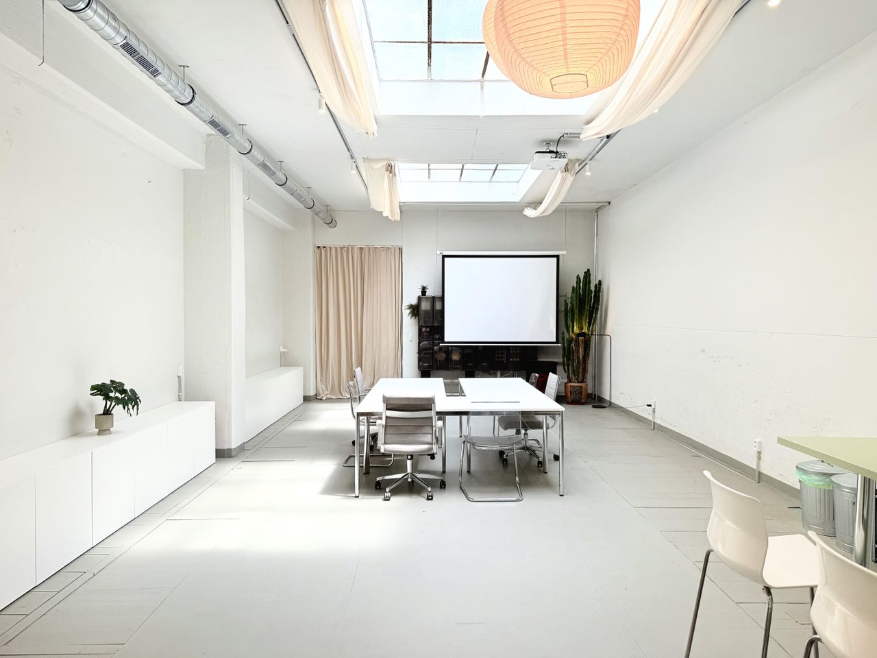 Stuttgart Mobiles Arbeiten Workshopruimtes ROOM 1 - by BAGGY CORNER image 0