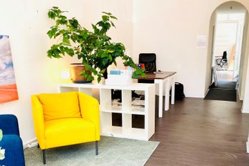 Berlin Kundengespräch Meeting room Meetingraum image 3