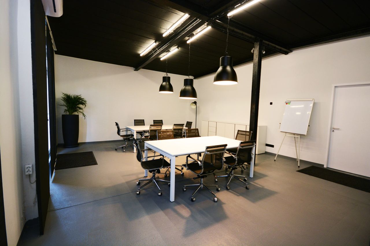 Frankfurt am Main seminar rooms Meetingraum Loft image 24