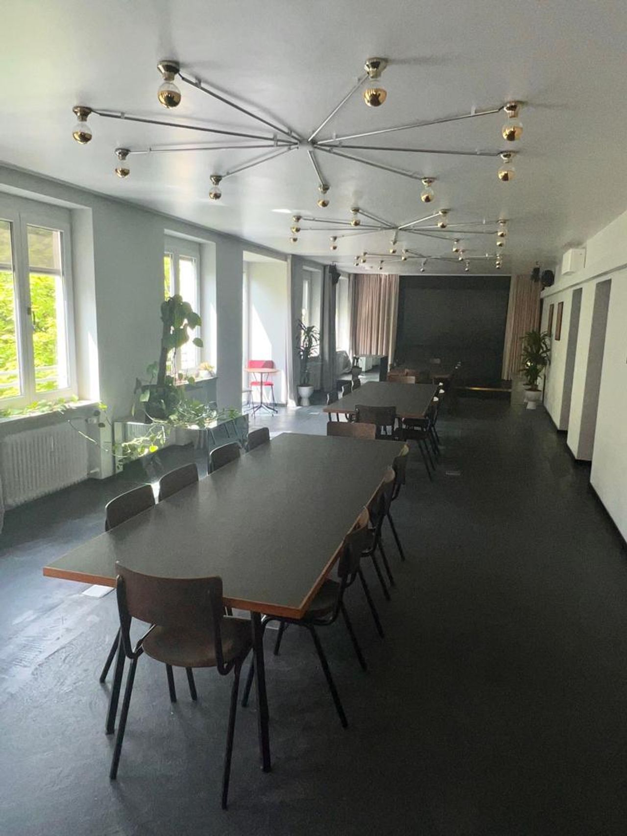 Munich Creative Meeting Coworking spaces grow.inc SPACES Munich Lounge image 5