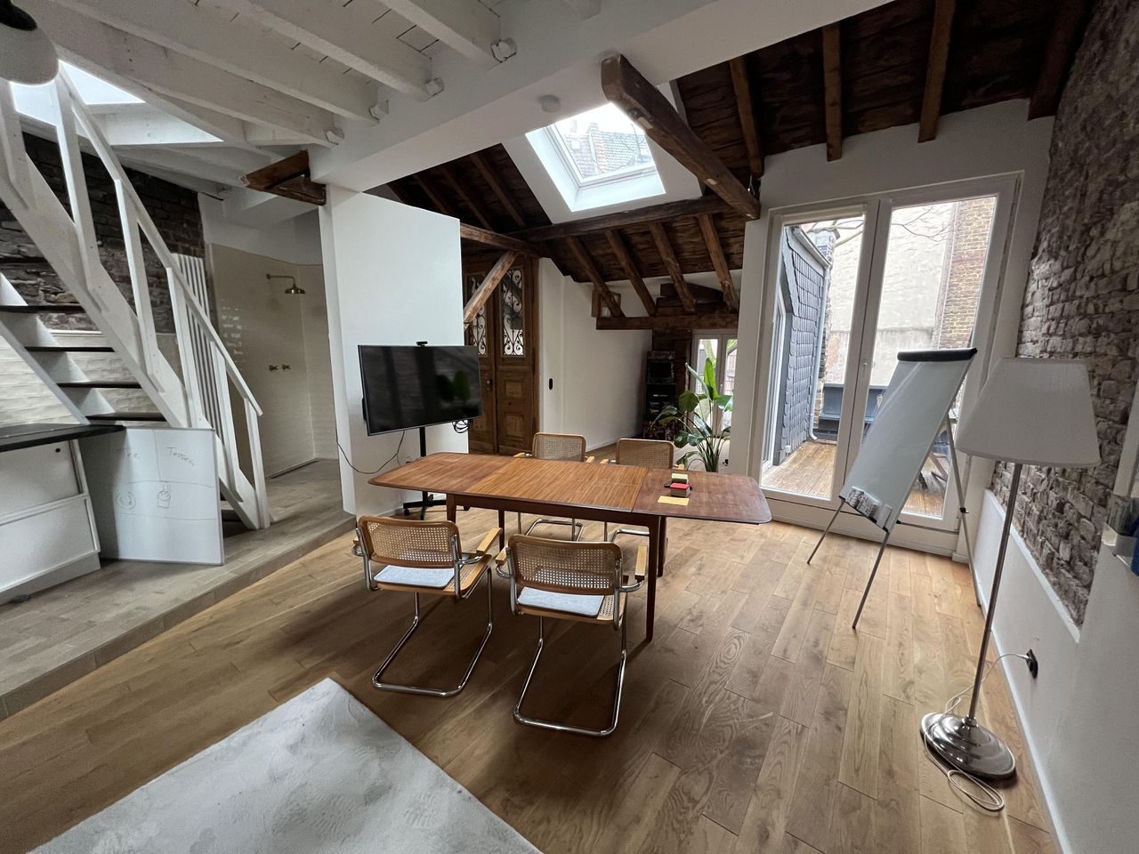 Keulen  Vergaderzalen Dachgeschoss-Apartment image 3