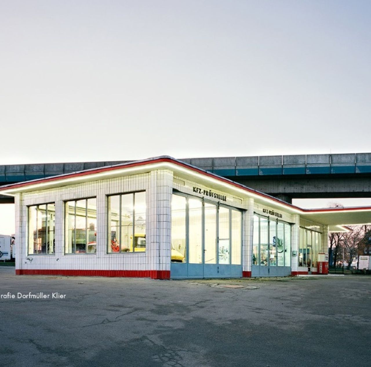 Hamburg workshop spaces Außergewöhnlich Oldtimer Tankstelle – Die Waschhalle image 10