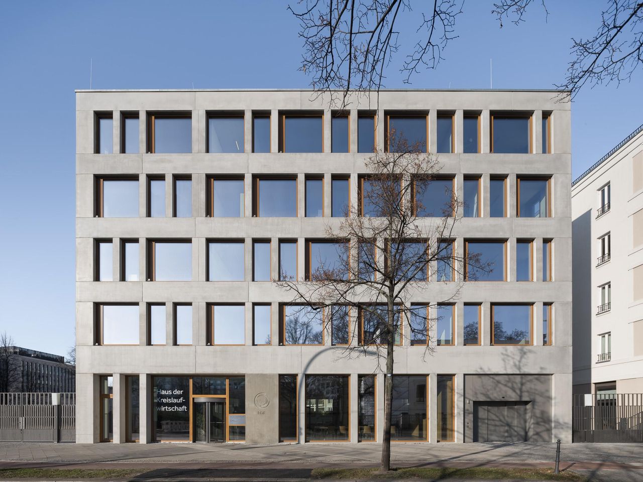 Berlin Mobiles Arbeiten Seminar rooms Konferenzraum 1 image 6