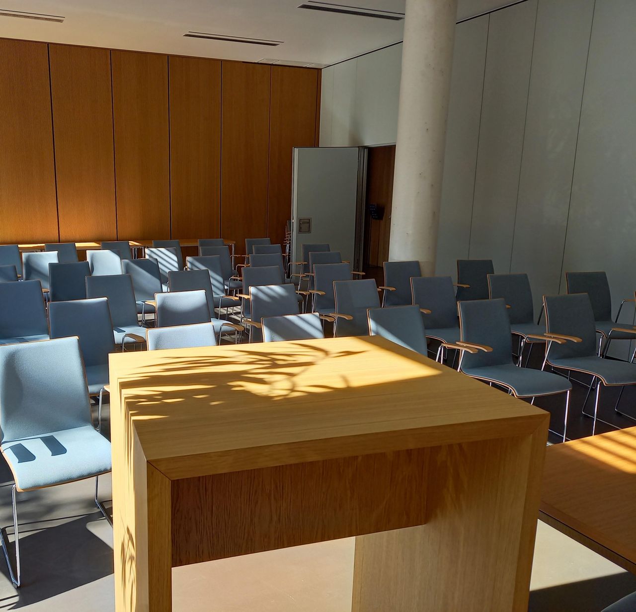 Berlin  Seminar rooms Konferenzraum 1 image 1