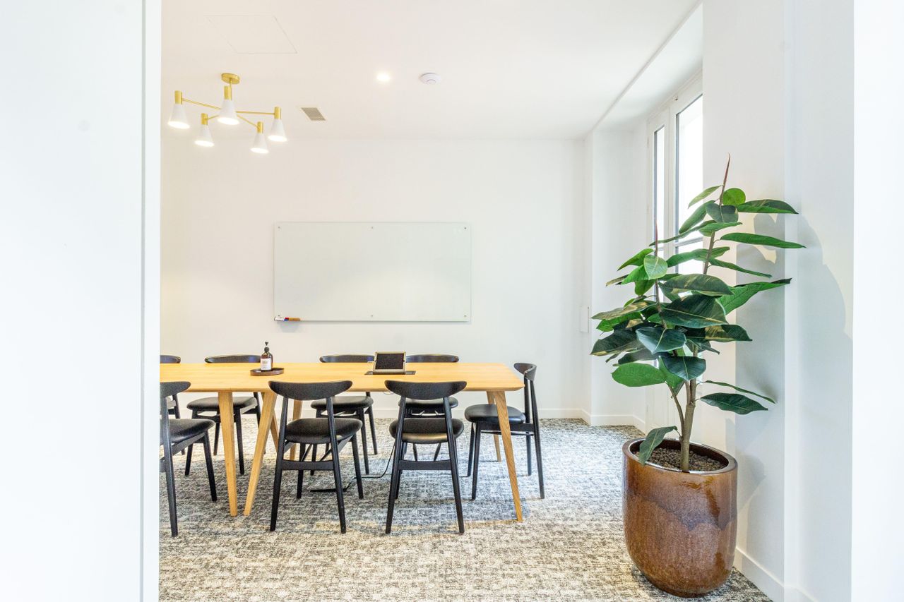 Paris Réunion créative Meeting room TA005 image 2