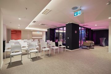 Berlin Coworking Veranstaltungsraum Hangout Hub - Space Shack image 2