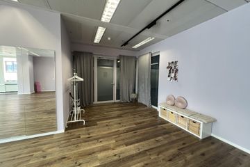 Opfikon Trainingsruimtes Spacious & Bright image 6