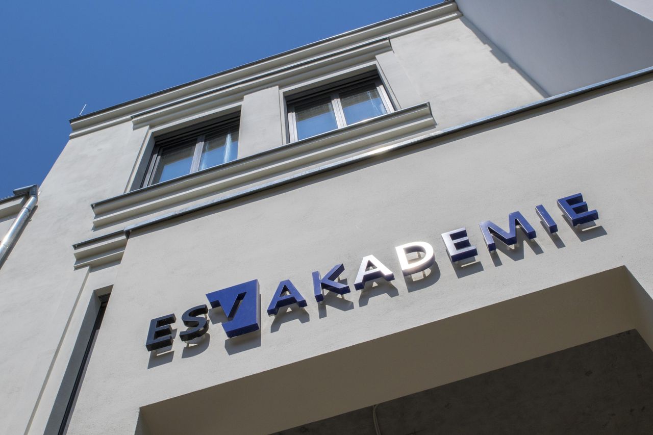 Berlin  Seminar rooms Raum für bis zu 80 Personen + Lounge und Dachterrasse image 8